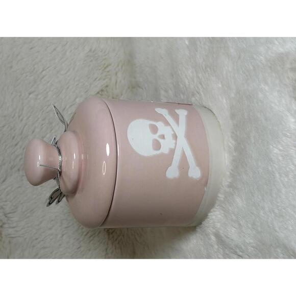 Pink Ceramic Skull & Crossbones Measuring Cup Set – Gothic Kitchen Decor​ - Picture 2 of 9